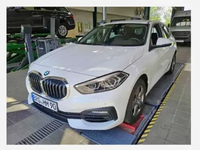 Brugt BMW 118 Advantage 140 HK (102 kW) 2020 Hvid Hatchback