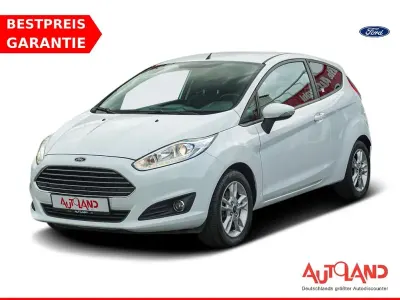 Gebraucht Ford Fiesta Trend 60 PS (44 kW) 2016 Frostweiß Kleinwagen
