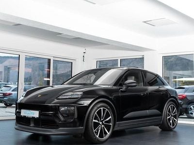 Second-hand Porsche Macan 264 kW (360 CP) 2025 Negru SUV