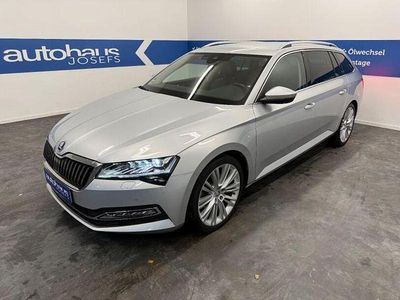 Gebraucht Skoda Superb 200 PS (147 kW) 2022 Silber Kombi