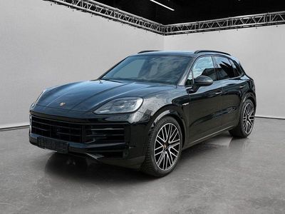 Second-hand Porsche Cayenne 305 CP (224 kW) 2024 Negru SUV
