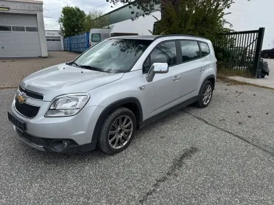 Gebraucht Chevrolet Orlando LT 141 PS (103 kW) 2012 Silber Van / Kleinbus