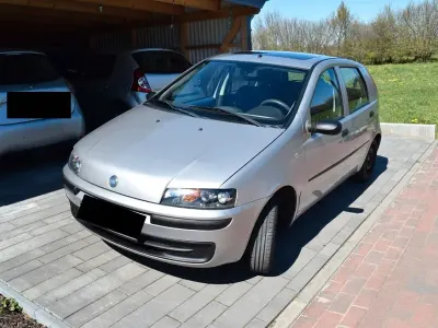 Usata Fiat Punto Active 60 CV (44 kW) 2002 Oro Utilitaria