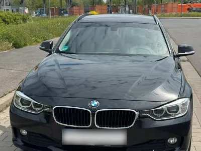 Gebraucht BMW 318 2015 Schwarz Kombi