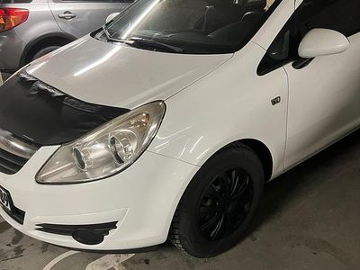 Weiß Gebraucht 2009 Opel Corsa Kleinwagen | 1.900 € (Fairer Preis)