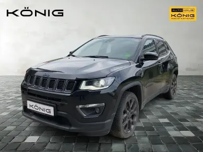 Käytetty Jeep Compass 239 HP (175 kW) 2020 Musta Katumaasturi