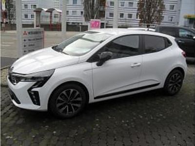 Gebraucht Mitsubishi Colt Plus 67 PS (49 kW) 2024 Grau (achat grau) Limousine