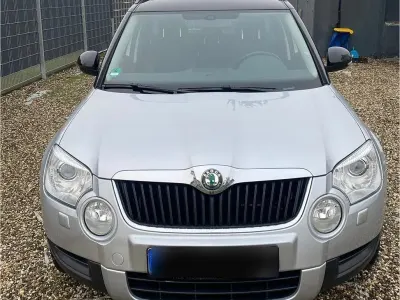 Gebraucht Skoda Yeti 122 PS (89 kW) 2013 Grau SUV