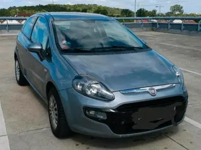 Gebraucht Fiat Punto 69 PS (50 kW) 2011 Grau Kleinwagen