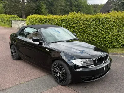 Gebraucht BMW 118 Cabriolet 143 PS (105 kW) 2010 Schwarz Cabrio