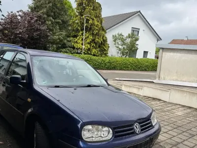 Gebraucht VW Golf IV 75 PS (55 kW) 2000 Blau Limousine