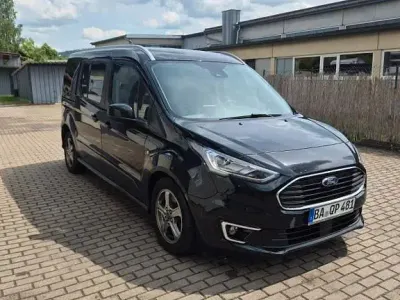 Gebraucht Ford Tourneo Connect 120 PS (88 kW) 2018 Schwarz Van / Kleinbus