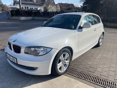 Gebraucht BMW 116 Advantage 122 PS (89 kW) 2010 Weiß Kleinwagen