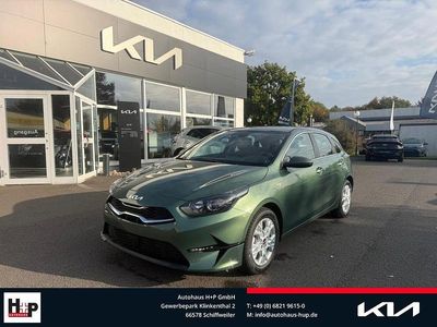 Neu Kia Ceed 140 PS (102 kW) 2026 (exg) experience green m Kleinwagen