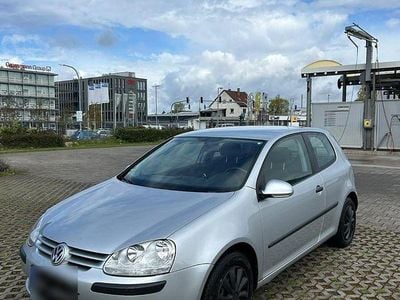 Usata VW Golf IV Comfortline 116 CV (85 kW) 2005 Argento Berlina