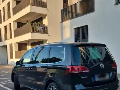Gebraucht VW Sharan Allstar 150 PS (110 kW) 2016 Schwarz Van / Kleinbus