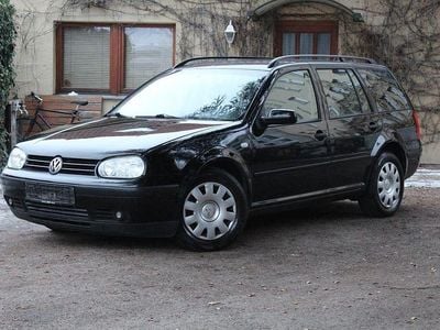 Schwarz Gebraucht 2002 VW Golf IV Comfortline Kombi | 3.699 € (Etwas zu teuer)