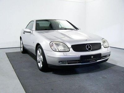 Second-hand Mercedes SLK230 193 CP (141 kW) 1997 Argintiu Cabrio
