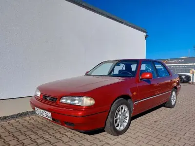 Gebraucht Hyundai Sonata GLS 145 PS (106 kW) 1992 Rot Limousine