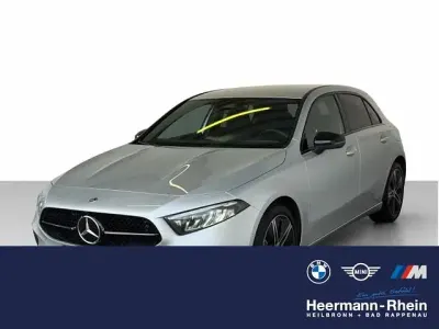 Gebraucht Mercedes A180 Advanced 136 PS (100 kW) 2023 Silber Limousine