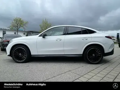 Używany Mercedes GLC200 AMG 204 KM (150 kW) 2025 Biały SUV