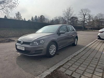 Gebraucht VW Golf VII Trendline 110 PS (80 kW) 2015 Grau Limousine
