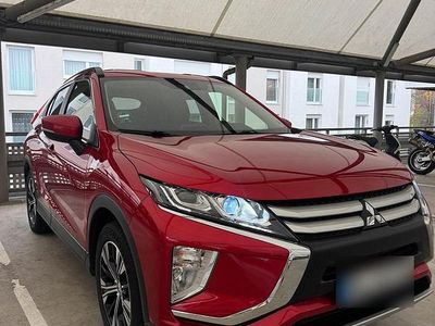 Gebraucht Mitsubishi Eclipse Cross 163 PS (119 kW) 2019 Rot SUV