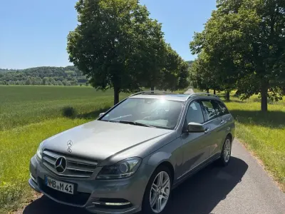 Gebraucht Mercedes C250 204 PS (150 kW) 2012 Silber Kombi