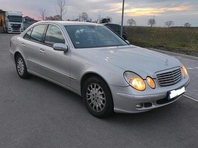 Mercedes 220