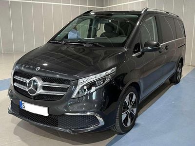 Schwarz Gebraucht 2022 Mercedes V220 Avantgarde Edition Van / Kleinbus | 59.500 € (Fairer Preis)