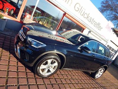 Gebraucht Mercedes GLC300e 194 PS (142 kW) 2021 Schwarz SUV