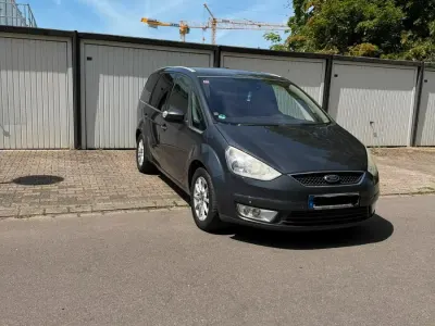 Gebraucht Ford Galaxy 175 PS (128 kW) 2009 Grau Van / Kleinbus