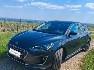Second-hand Ford Focus Vignale 182 CP (133 kW) 2020 Negru Berlinǎ