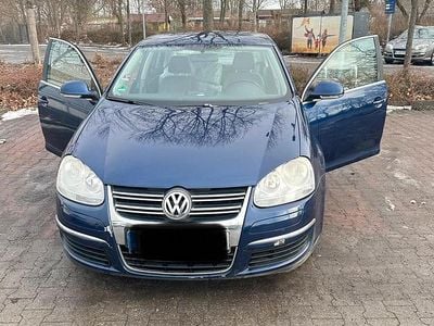 Gebraucht VW Jetta 152 PS (111 kW) 2007 Blau Limousine