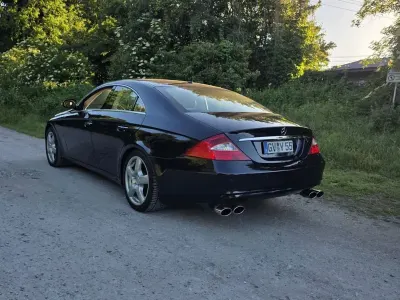 Gebraucht Mercedes CLS500 387 PS (284 kW) 2007 Blau Coupé