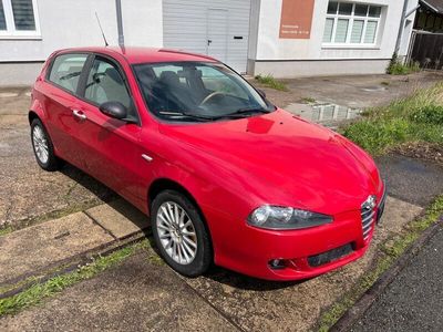 gebraucht Alfa Romeo 147 2.0 Turbo* Top Zustand*Tüv 09/25*Klima*AHK*Alus