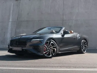 Neu Bentley Continental 680 PS (500 kW) 2026 Grau Cabrio