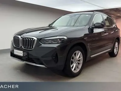 Gebraucht BMW X3 Sport Line 190 PS (139 kW) 2023 Grau SUV