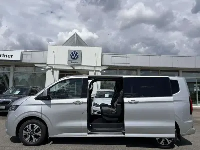 Gebraucht VW Caravelle Style 150 PS (110 kW) 2025 Ligt grey Van