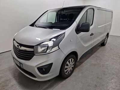 Gebraucht Opel Vivaro 145 PS (106 kW) 2018 Aluminium silber (metallic) Van / Kleinbus