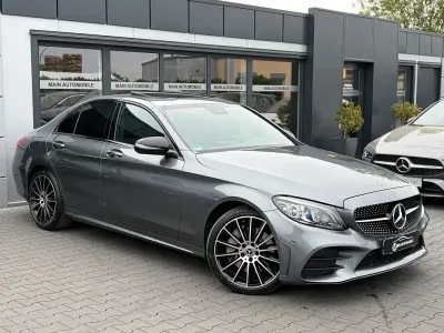 Używany Mercedes C400 AMG 333 KM (244 kW) 2018 Szary Sedan/Limuzyna