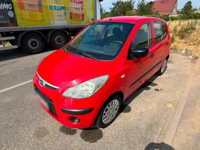 Gebraucht Hyundai i10 68 PS (50 kW) 2009 Rot Kleinwagen
