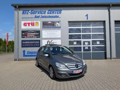 Gebraucht Mercedes B200 Avantgarde 140 PS (102 kW) 2009 Grau Van / Kleinbus