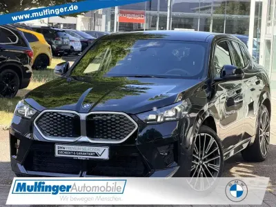 Gebraucht BMW iX2 M Sport 225 kW (306 PS) 2025 Black sapphire SUV