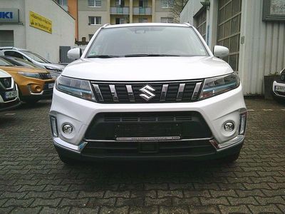 Gebraucht Suzuki Vitara Comfort+ 102 PS (75 kW) 2023 Weiß SUV