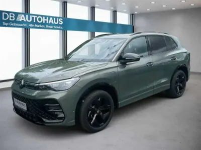 Gebraucht VW Tiguan R-line 204 PS (150 kW) 2025 Grün SUV