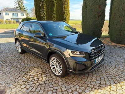 Gebraucht Audi Q2 Advanced 150 PS (110 kW) 2023 Grau SUV