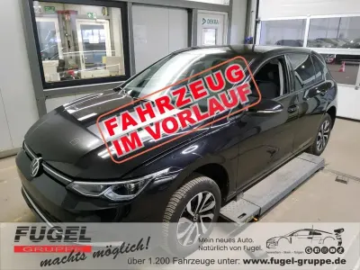 Gebraucht VW Golf VIII Active 150 PS (110 kW) 2022 Deep black perleffekt Limousine