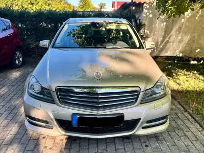 Gebraucht Mercedes C220 170 PS (125 kW) 2012 Gold Limousine
