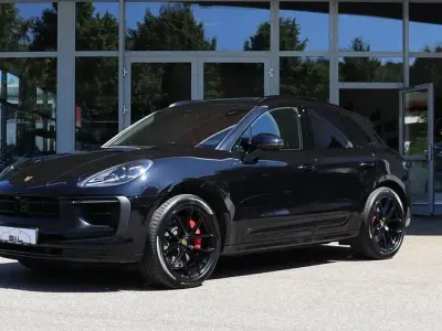 Gebraucht Porsche Macan GTS 441 PS (324 kW) 2023 Tiefschwarzmetallic SUV